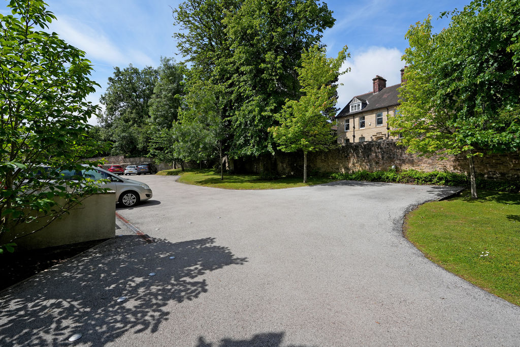 Taptonville Head Broomhill